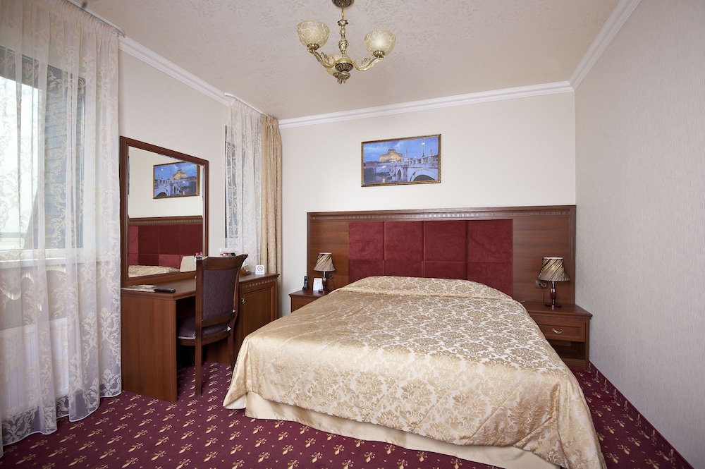 Amici Grand Hotel