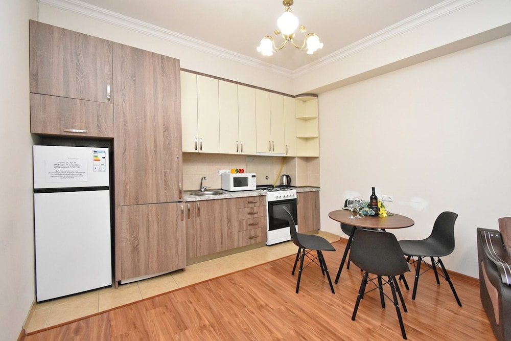 Apartment on Argishti 15 street