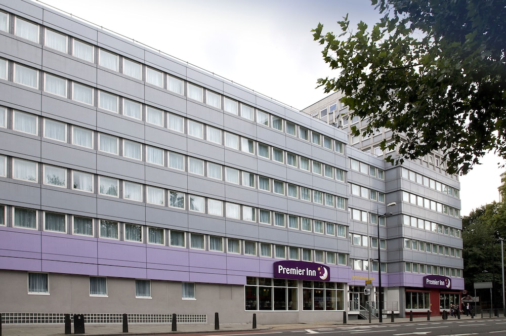 Premier Inn Lübeck City Centre