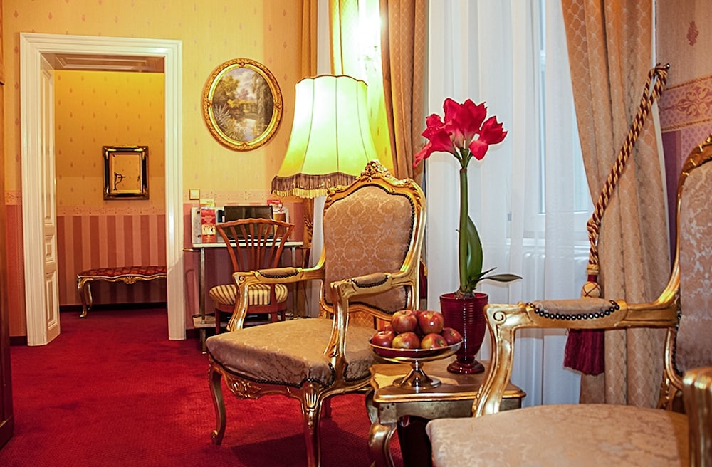 Opera Suites - Self Check-in