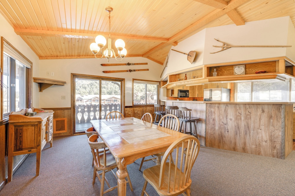 3 Mi to Rocky Mtn National Park: Estes Park Cabin!