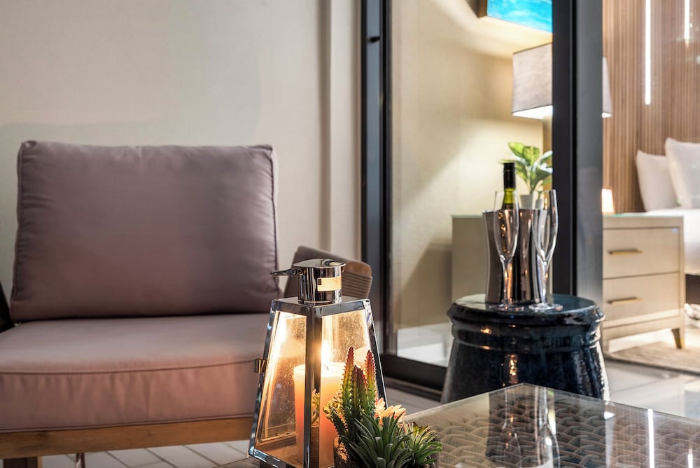 Luxury Vacation Rentals in South Beach by LRMB