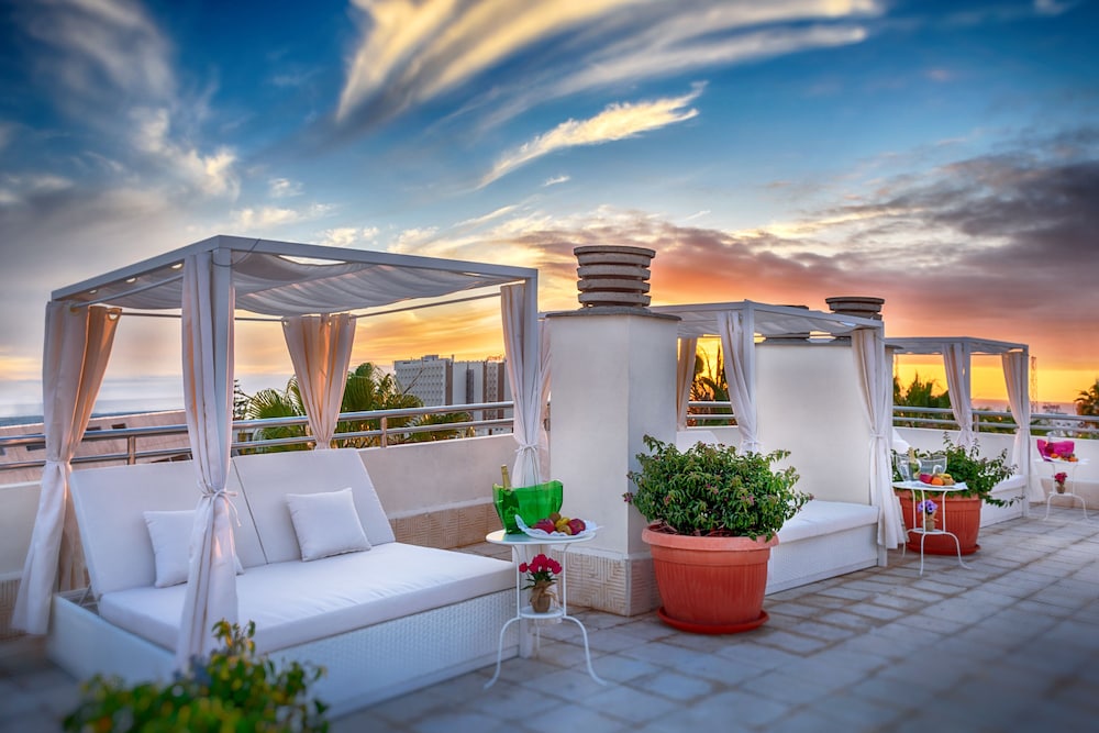 Hotel Apartamentos Oro Blanco - Image 1