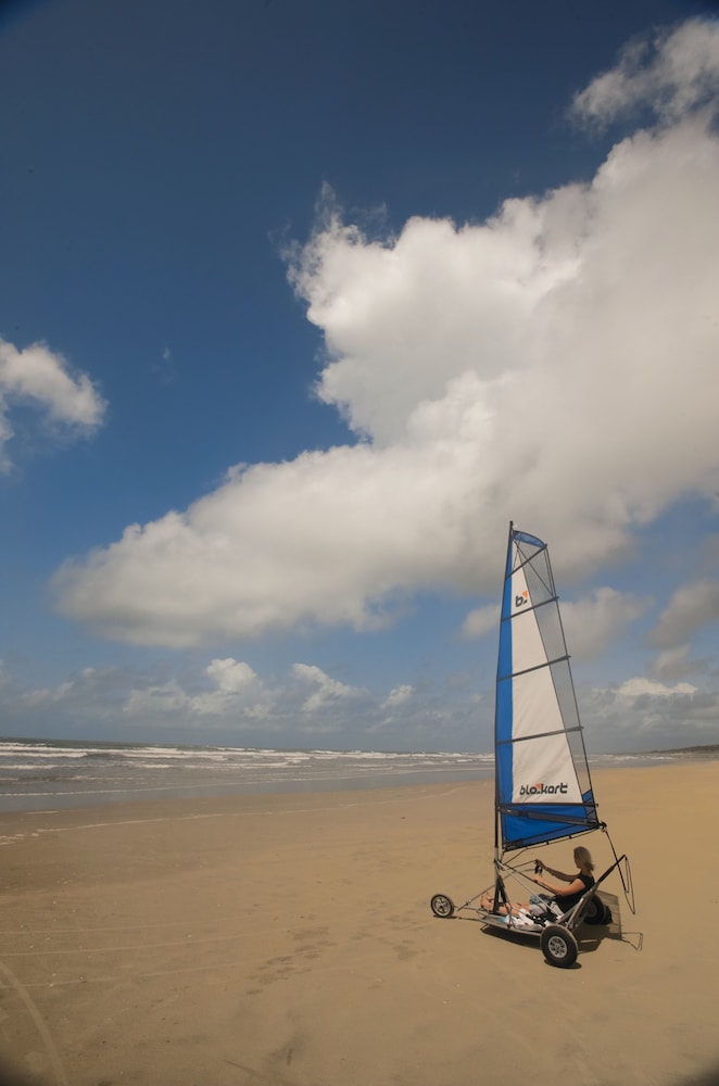 H12 Delta Dunes Lodge