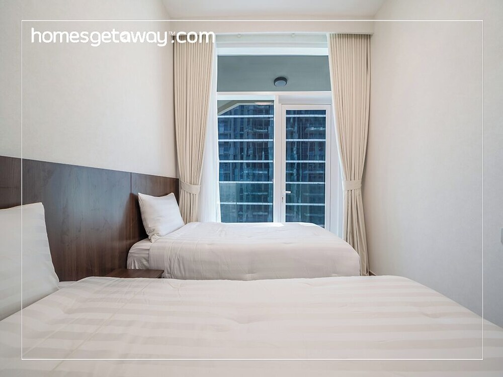 Contemporary 2BR Apt Fully Furnished