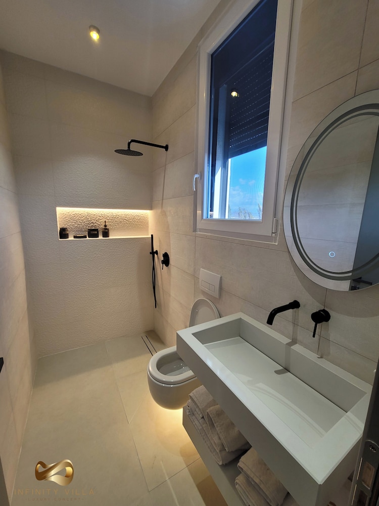 La Mirage Group Villas