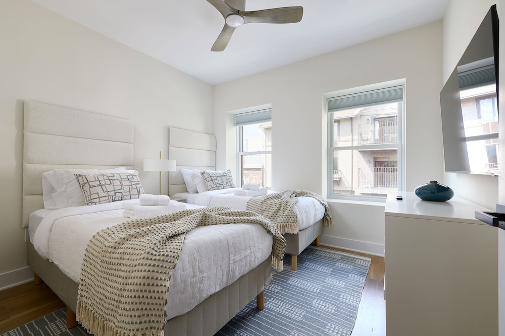 Peaceful 3BR Loft Walk Hoboken Minutes to NYC