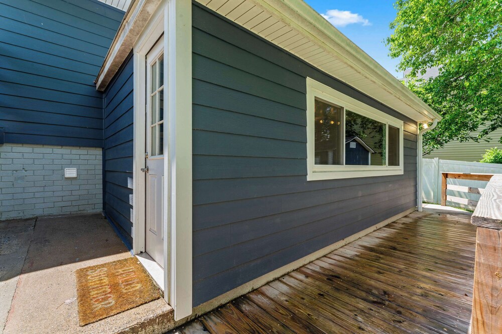 The Blue Bungalow Stay for 8