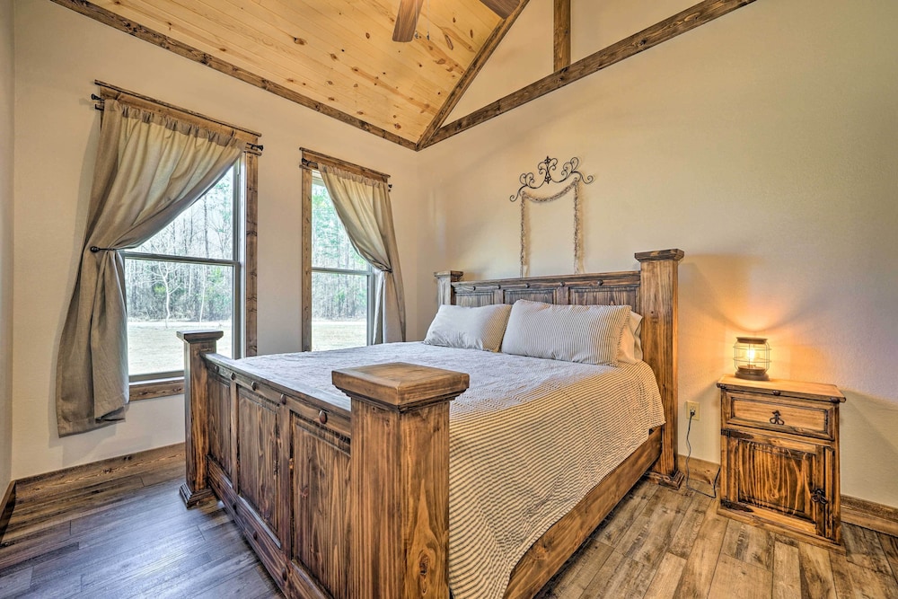 Ouachita Mtn Home: Near ATV & Hiking Trails! view 3