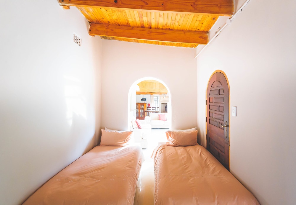 Deruxa Cottages