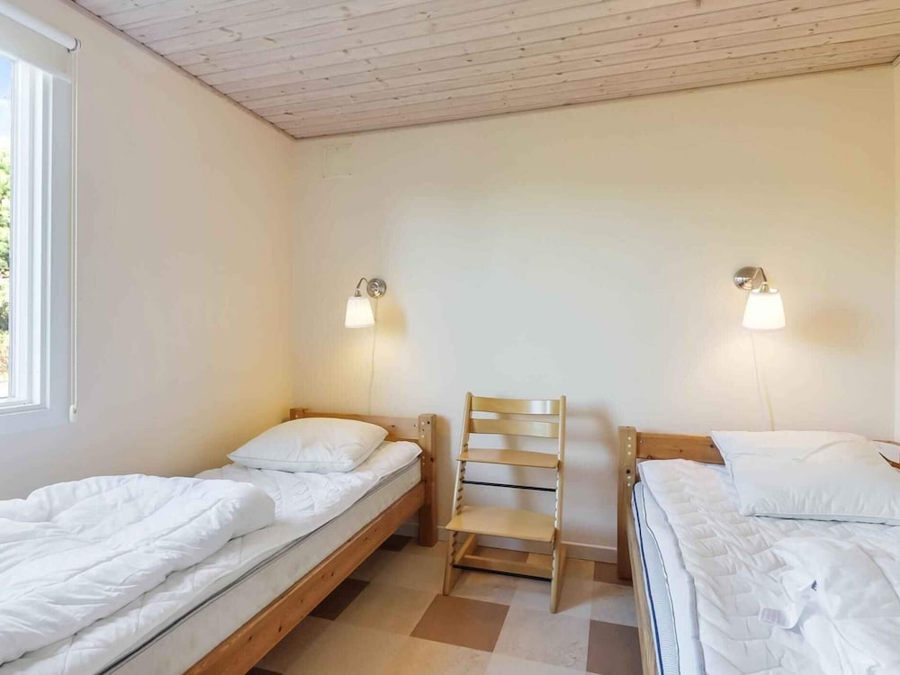 5 Star Holiday Home in Humble
