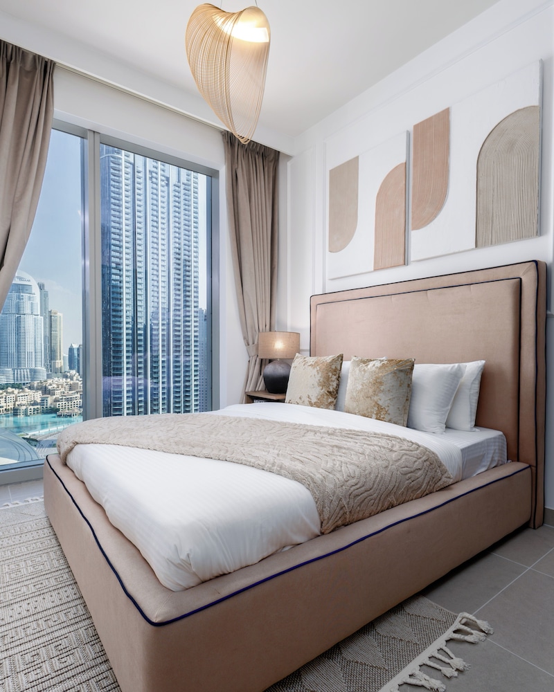 Venduras - Luxurious 4BR Burj Downtown
