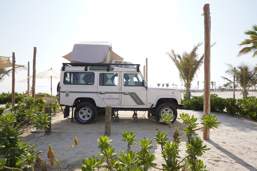 Bab Al Nojoum Hudayriyat Camp