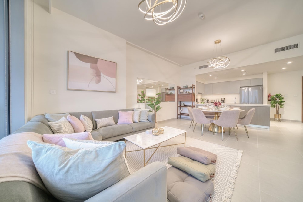 City Living at Its Best Near Burj Khalifa