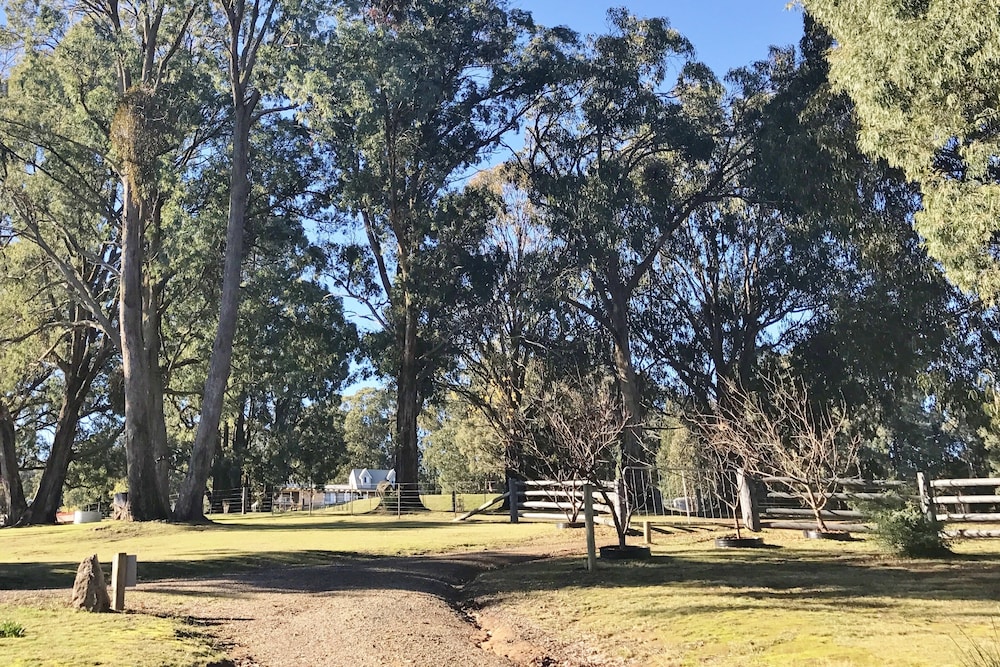 Hilltop Lane