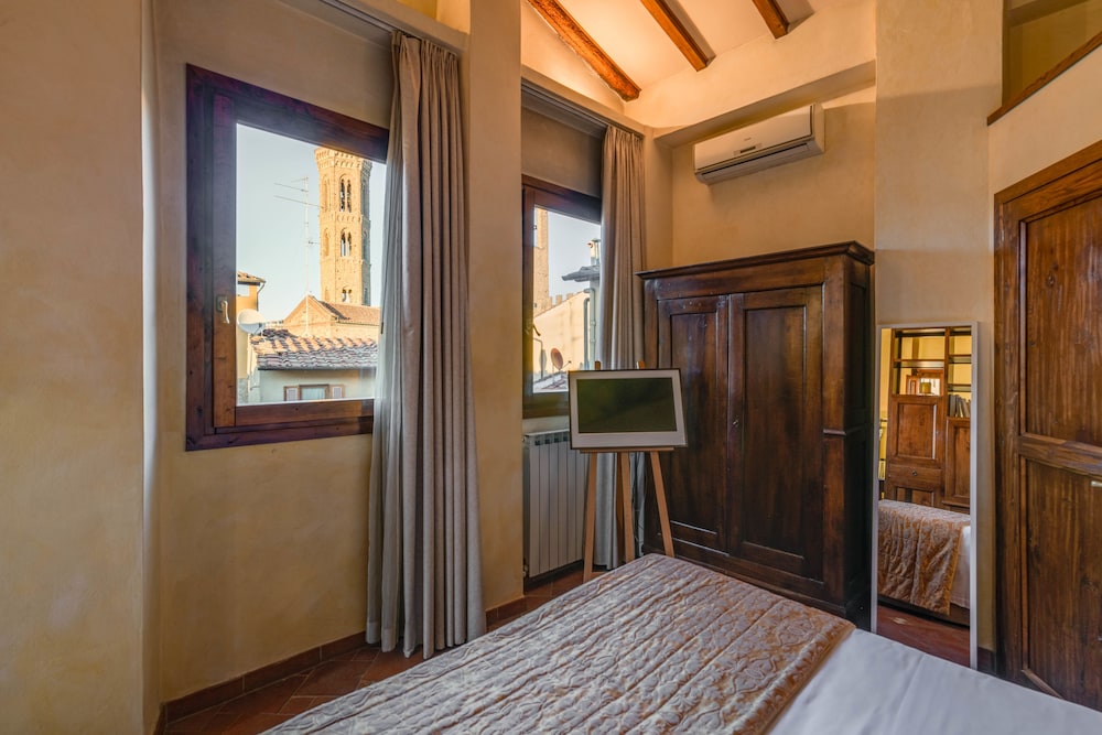In Piazza della Signoria - Residenza d'Epoca