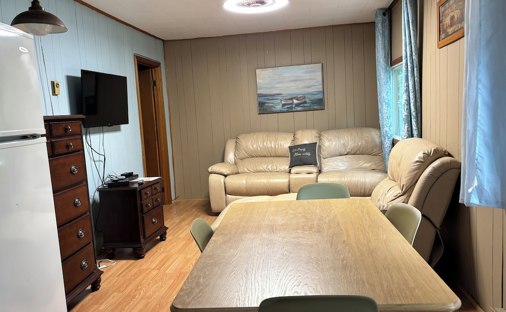 Lakefront Hideaway Resort