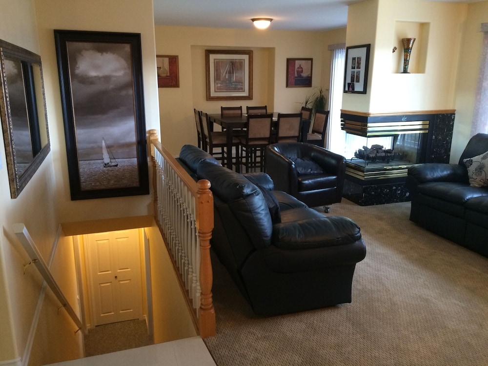 Acker Vacation Homes & Suites view 2