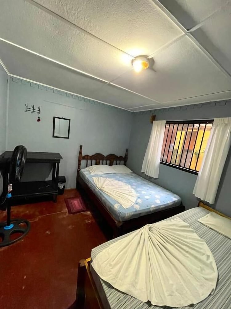 Hostel Pura Vida