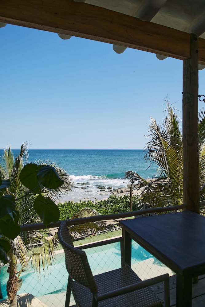 w Remarkable 1BR w Pool in M Ncora