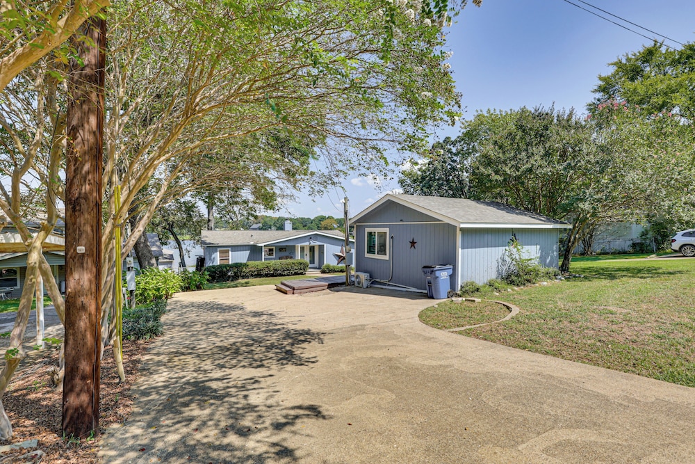 Lakefront Escape w/ Game Room & Dock in Mabank!