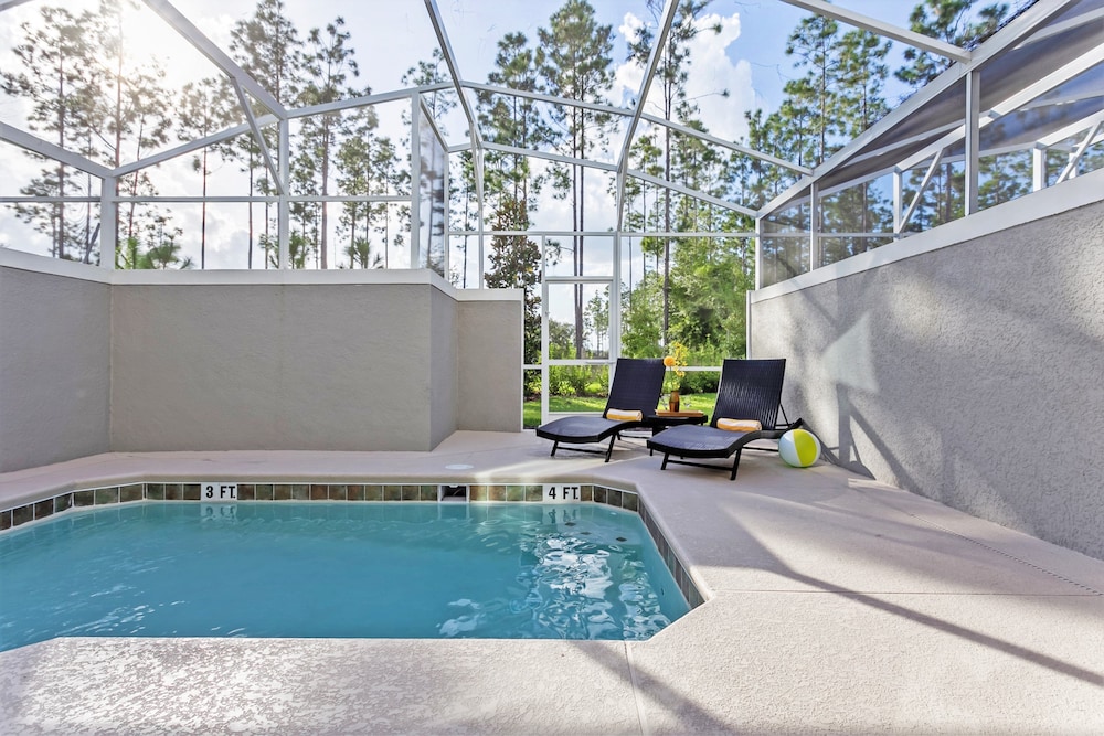 4bed 3Ba Champions Gate Pool Home - Image 3