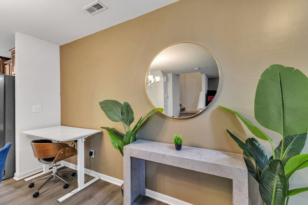 King 3BR Townhouse Mins to Cary NC State