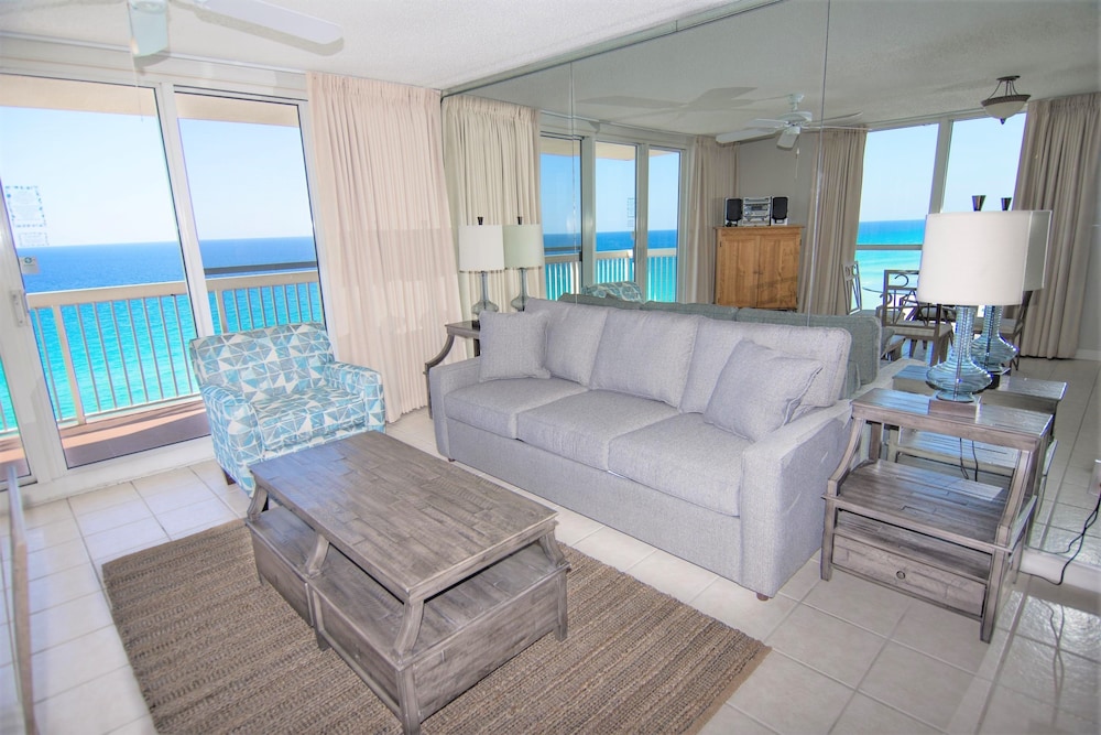 Pelican Beach Resort by Panhandle Getaways