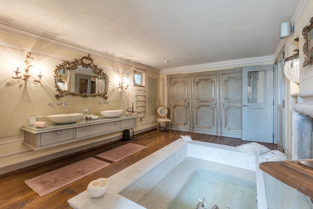 Villa Petra in Lucca view 3