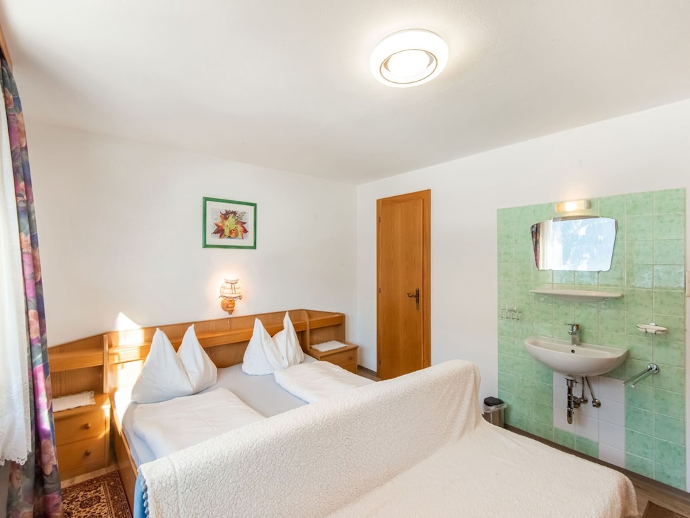Chalet in Hainzenberg Near Ski Slopes
