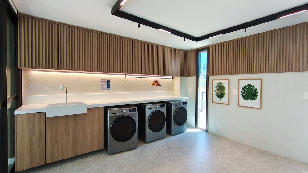 Beach Class Summer Residence