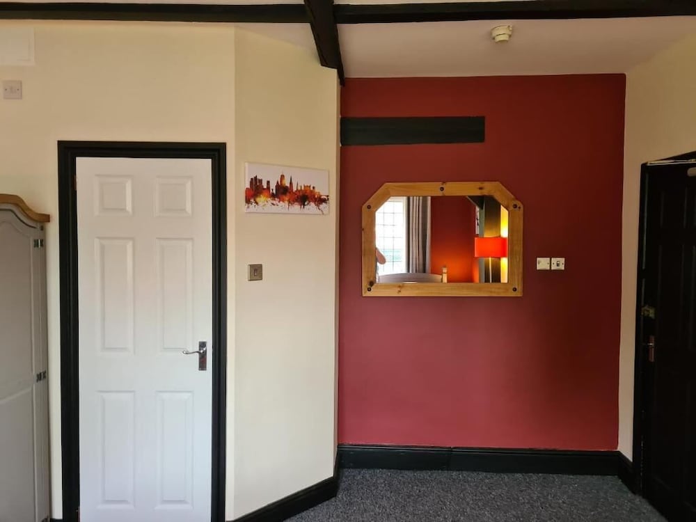 Tudor Lodge Hotel