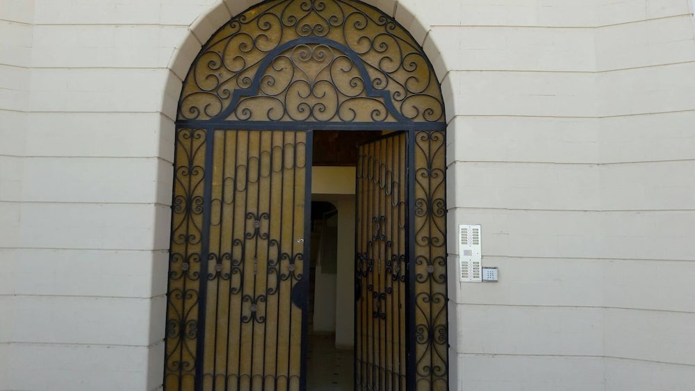 Photo 33