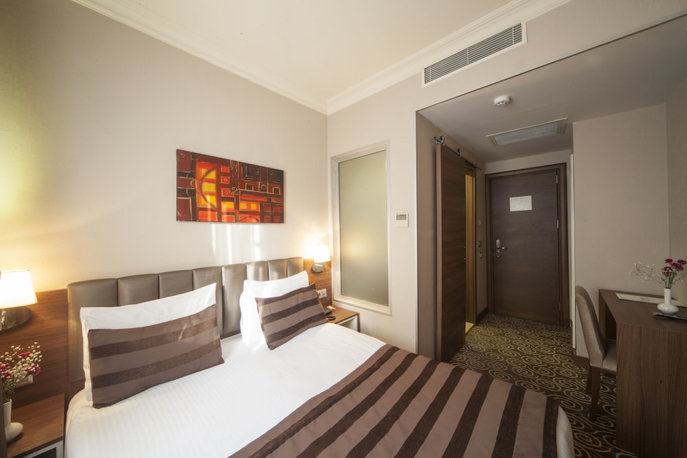 Delta Hotel Istanbul - Image 10