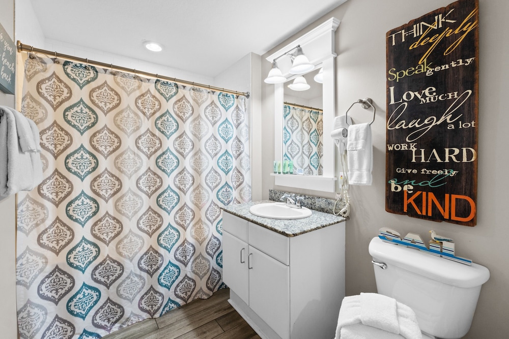 Grand Panama Beach Resort by Book That Condo