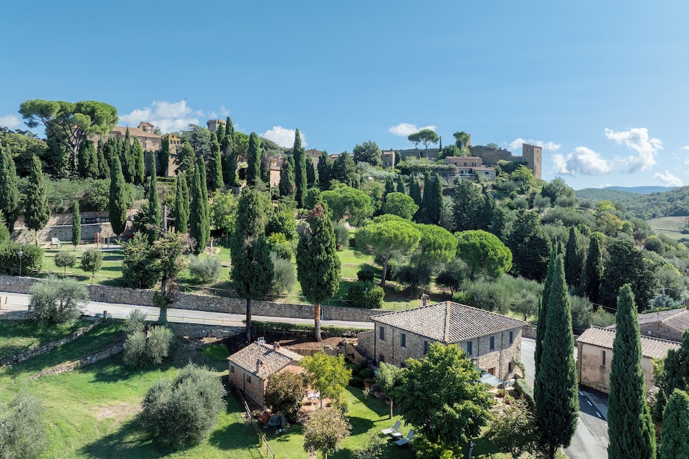 Maria Gabriella Home & Cottage