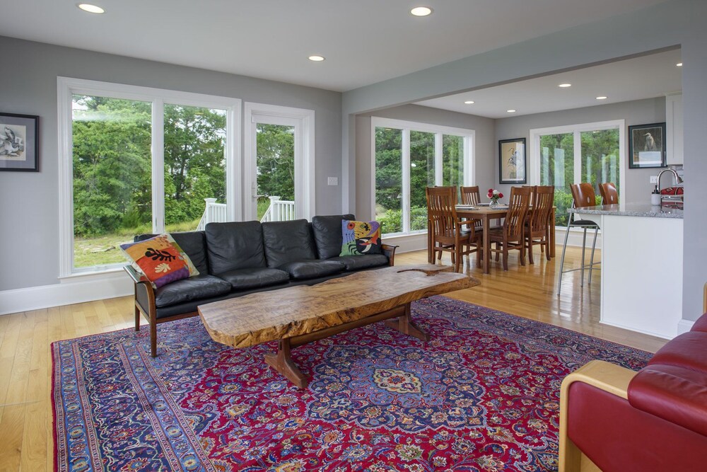Bayfront Gem w/ Amazing Water Views + Pond!