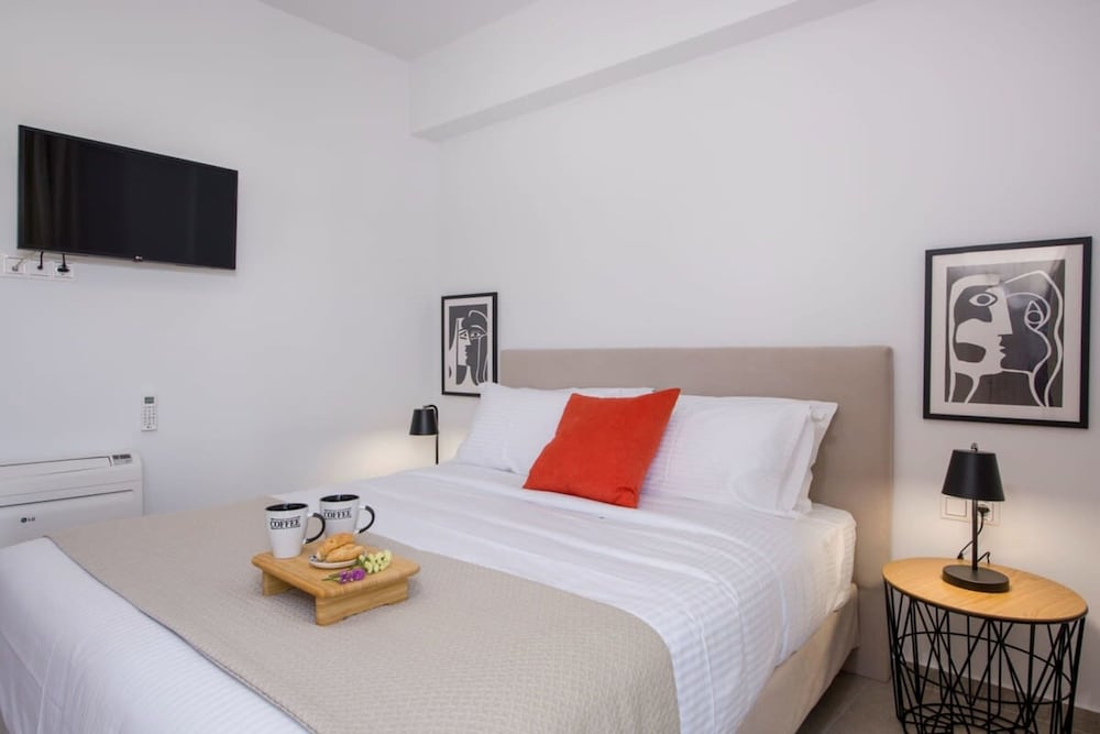 A Heaven View Park Hideaway - Chania Nest