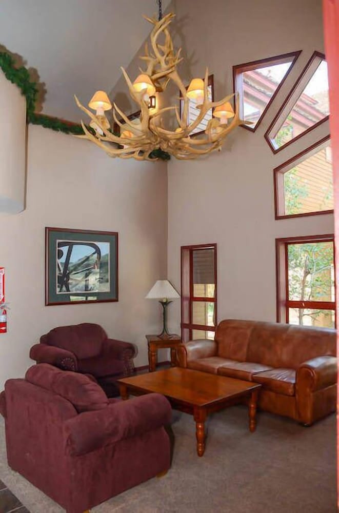 Aspen Creek #204 - Near Golf, Fishing & Hiking