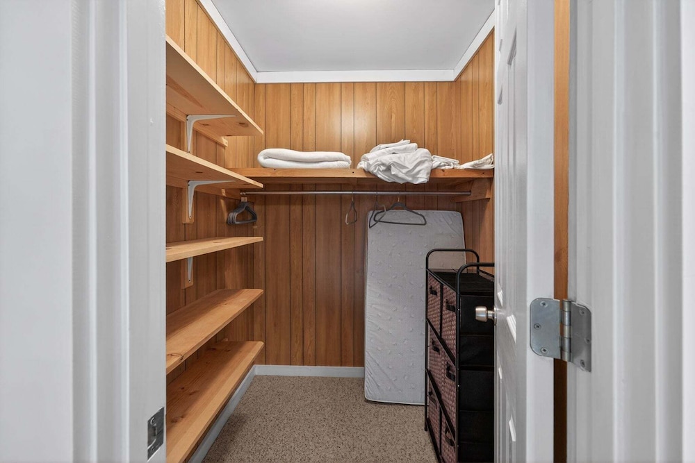 Healing Adventures Wellness Retreat 3 Bedroom Home
