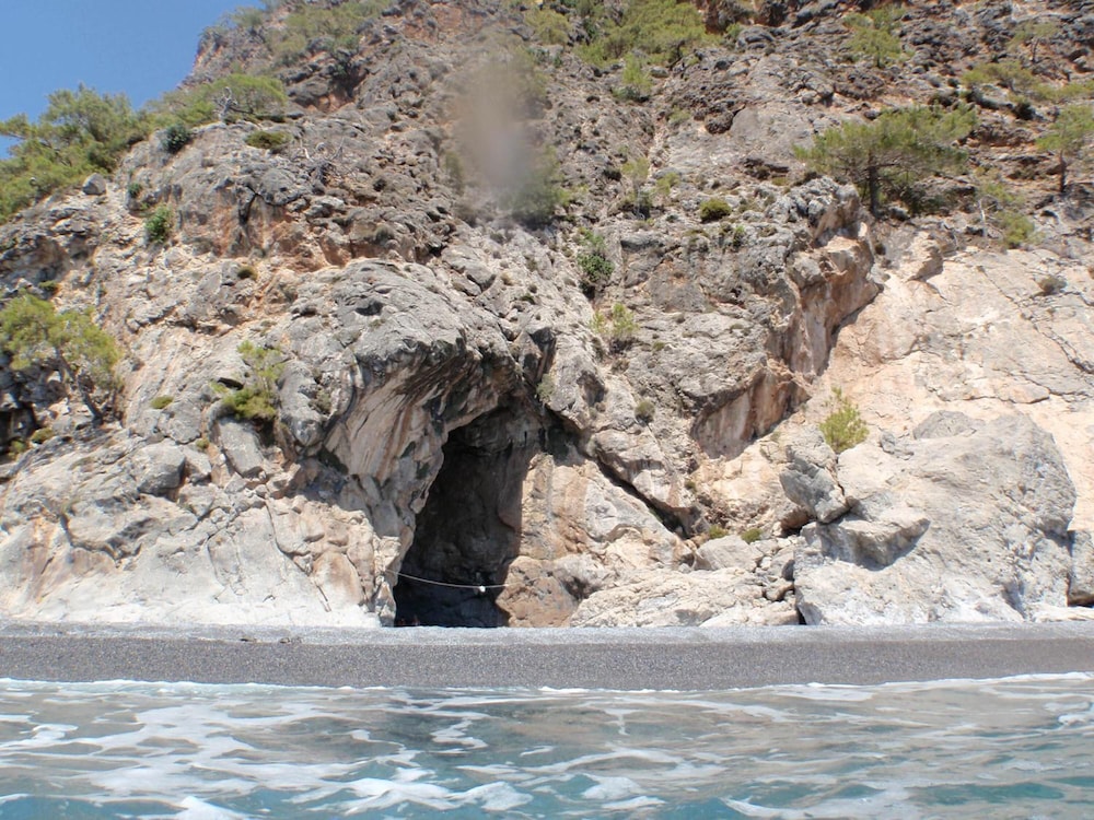 Samaria Pension & Restaurant