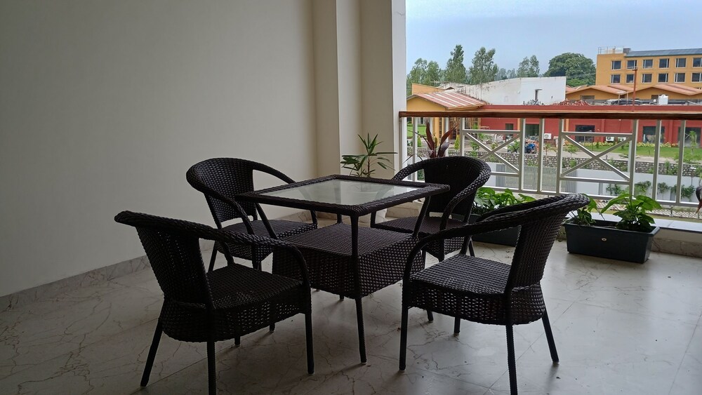 Savanna Retreat By Mystical Views