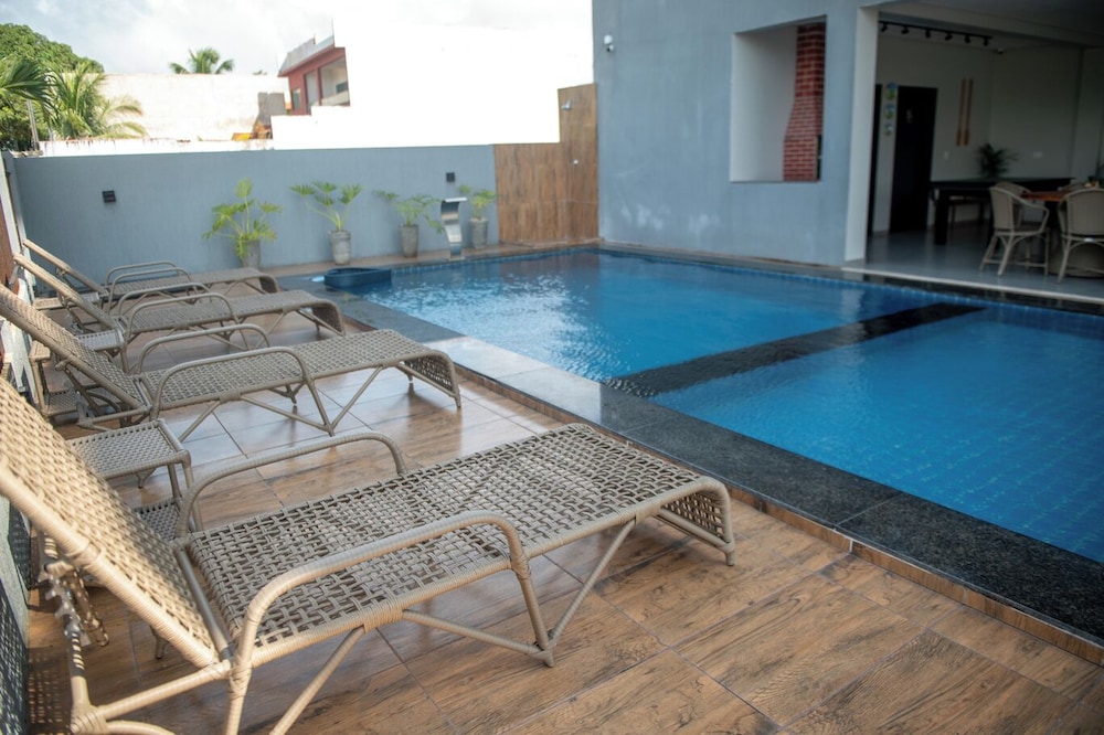 Apto Pet Friendly com Piscina a 100m da Orla
