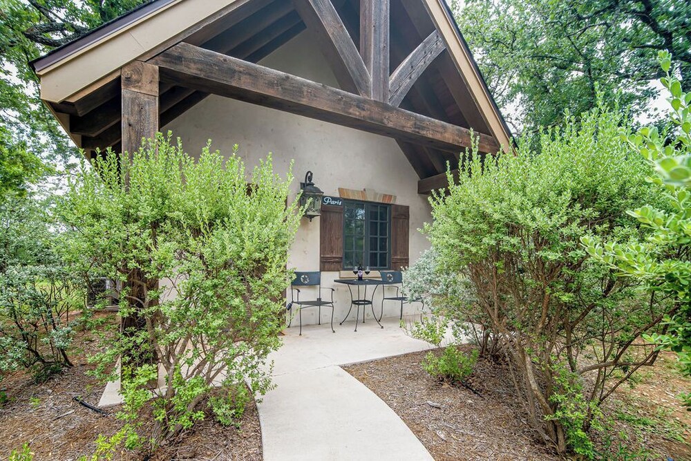 The Manor Haus at Messina Hof Hill Country Winery-paris Haus