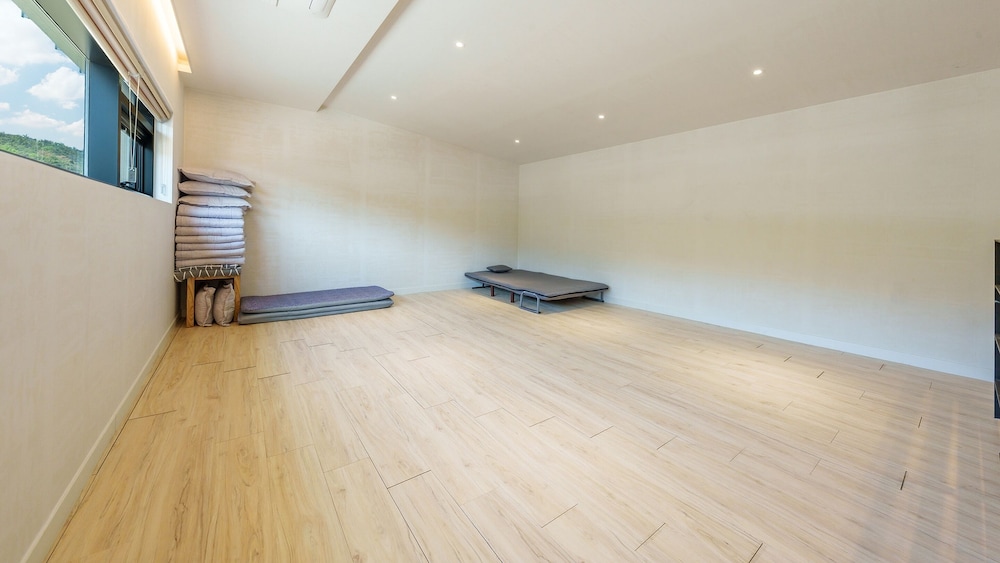 Gyeongju Ain Kids Pool Villa