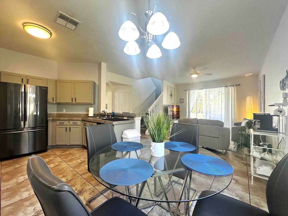 Family Villa 5 Bedroom Near Disney World