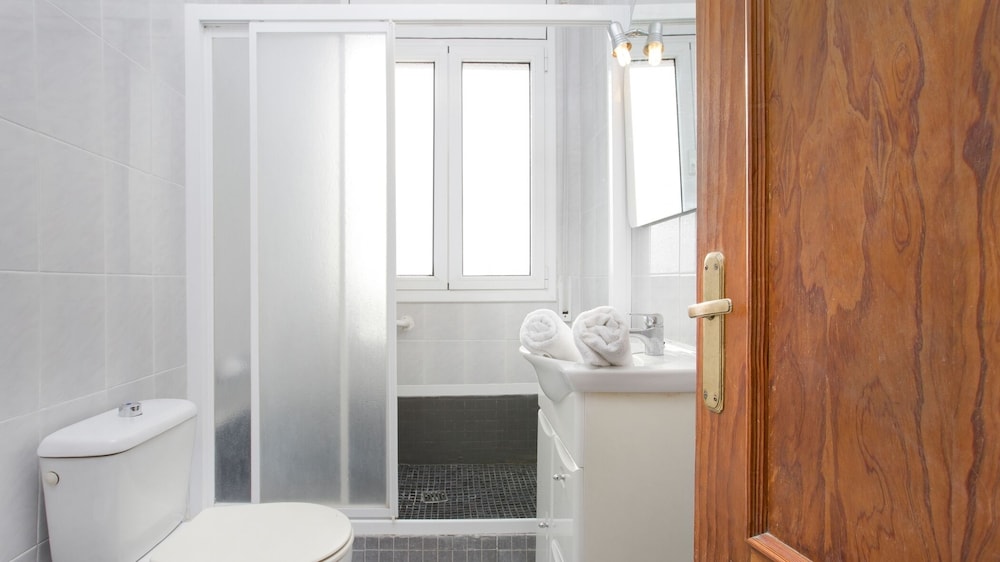 Alonso in Vidreres With 4 Bedrooms and 1 Bathrooms