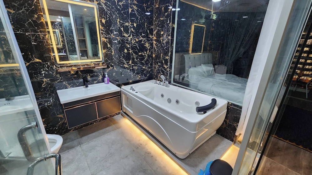 Désir Lustful KL #jacuzzi #nflx #prjscn120