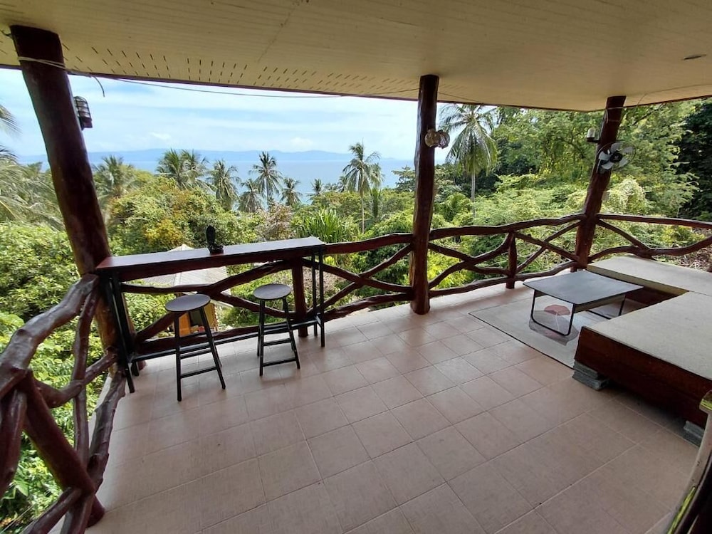 2 Bedroom Private Home Perfect for Families - Kitchen -seaviews -fast Wifi