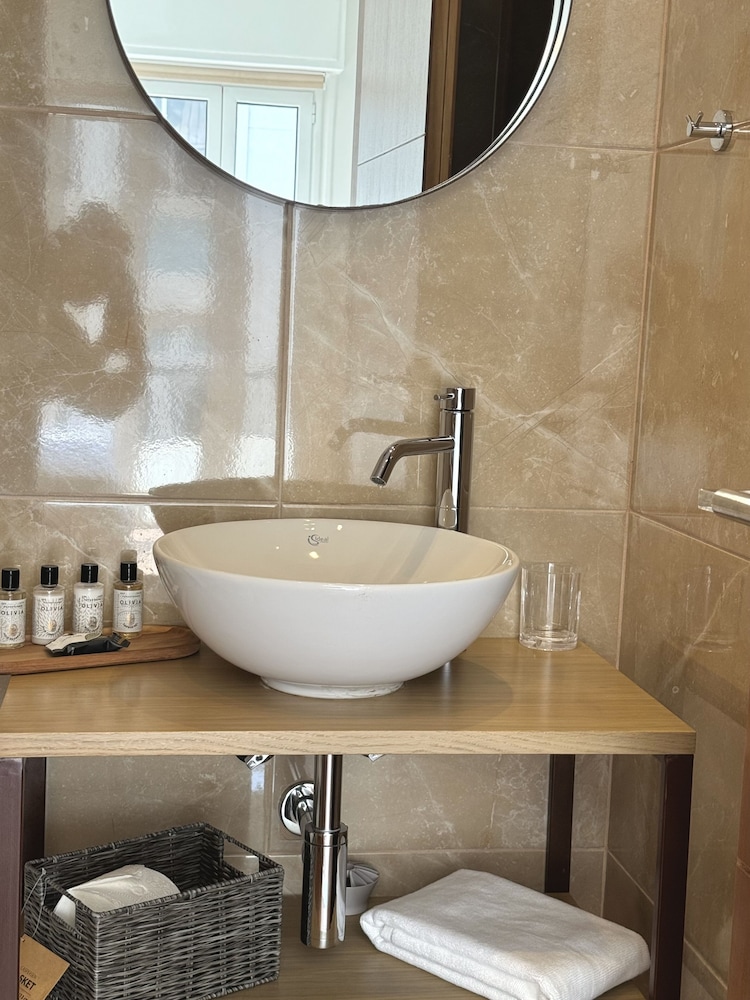 Voulis Best Globle Home